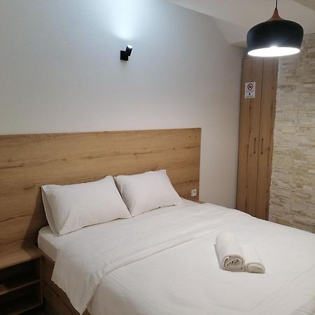 קומאנובו Hotel Bella Donna מראה חיצוני תמונה