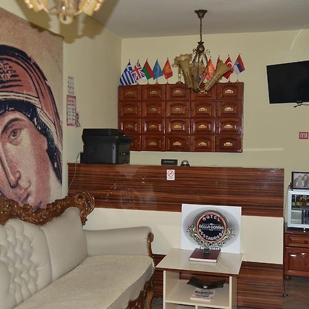 קומאנובו Hotel Bella Donna מראה חיצוני תמונה