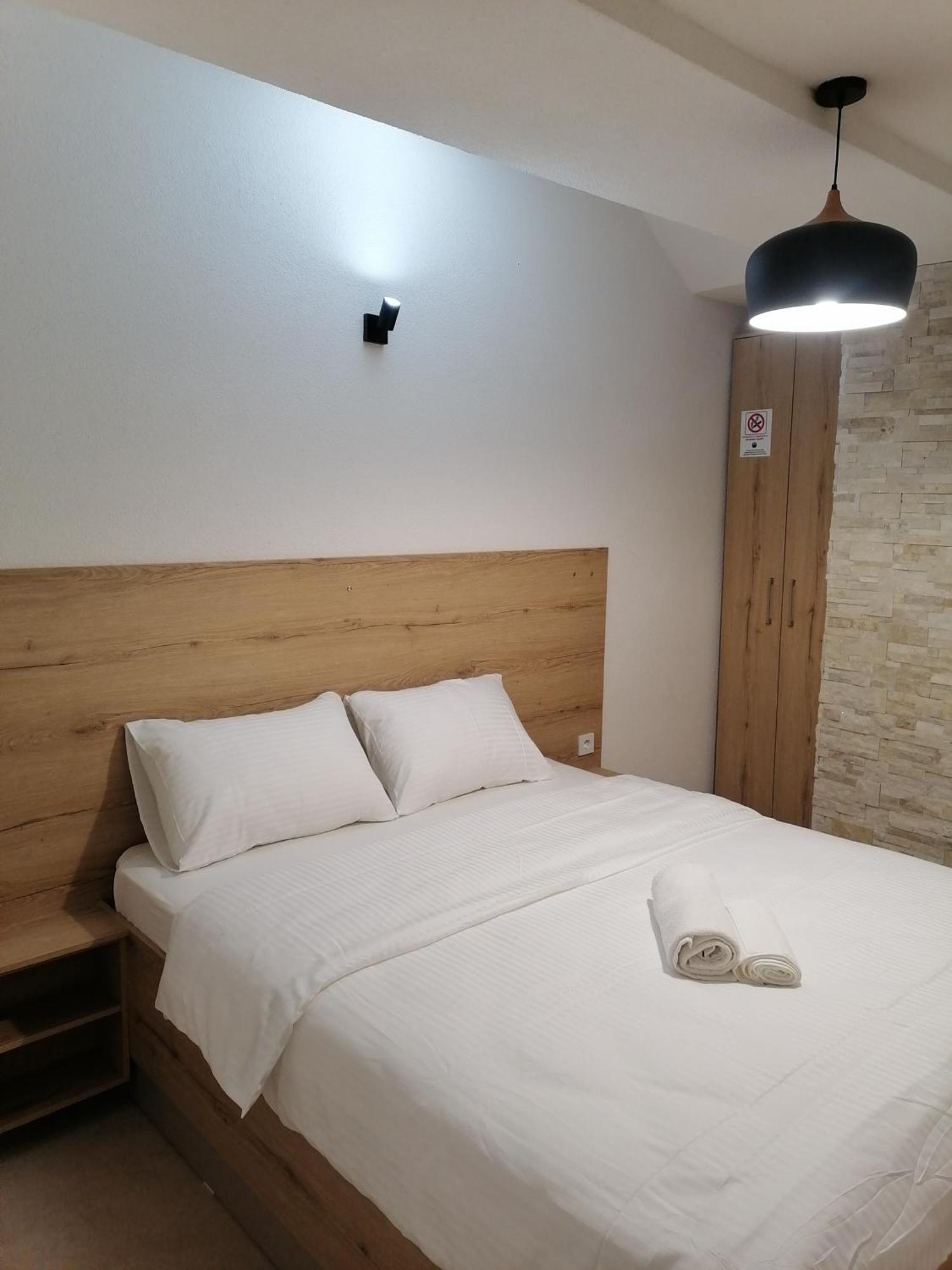 קומאנובו Hotel Bella Donna מראה חיצוני תמונה