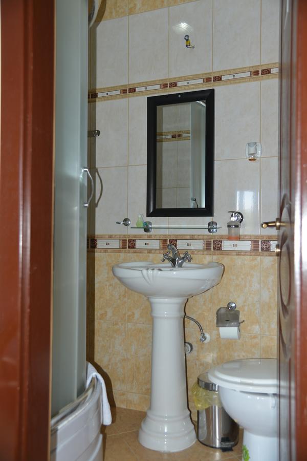 קומאנובו Hotel Bella Donna מראה חיצוני תמונה