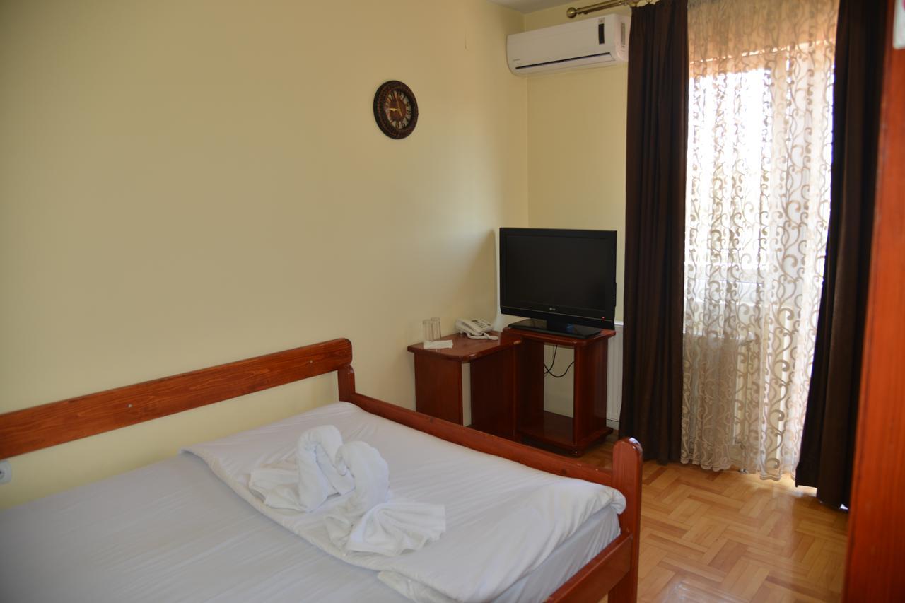 קומאנובו Hotel Bella Donna מראה חיצוני תמונה